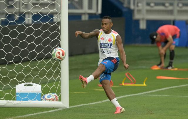 Colombia's midfielder #21 Jaminton Campaz takes part in a training session at the Sporting KC Stadium in Kansas City on July 4, 2026, during the 2026 World Cup tournament. (Photo by JUAN MABROMATA / AFP)