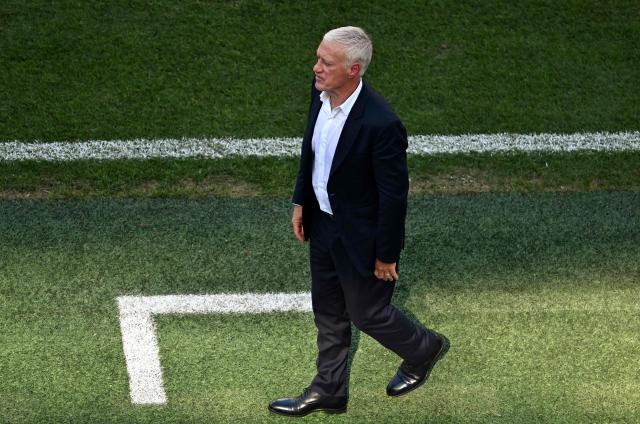 France's head coach Didier Deschamps gestures on the touchline during the 2026 World Cup round of 16 football match between Paraguay and France at the Philadelphia Stadium in Philadelphia on July 4, 2026.  (Photo by Jewel SAMAD / AFP)