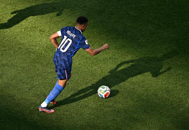 France's forward #10 Kylian Mbappe controls the ball during the 2026 World Cup round of 16 football match between Paraguay and France at the Philadelphia Stadium in Philadelphia on July 4, 2026.  (Photo by Jewel SAMAD / AFP)