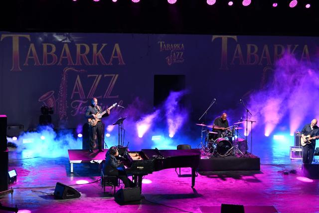 American singer, songwriter and pianist Liz Maccomb performs at the International Jazz Festival at the Théâtre du Vent in Tabarka on July 4, 2026. (Photo by FETHI BELAID / AFP)