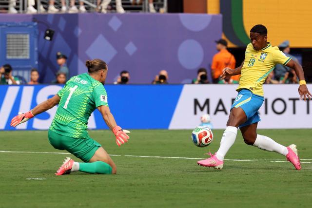 Brazil's forward #19 Endrick kicks the ball and misses a chance past Norway's goalkeeper #01 Orjan Nyland during the 2026 World Cup round of 16 football match between Brazil and Norway at the New York/New Jersey Stadium in East Rutherford on July 5, 2026.  (Photo by Odd ANDERSEN / AFP)