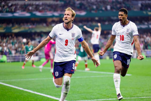 England's forward #09 Harry Kane celebrates scoring his team's third goal with England's midfielder #10 Jude Bellingham during the 2026 World Cup round of 16 football match between Mexico and England at the Mexico City Stadium in Mexico City on July 5, 2026.  (Photo by Rodrigo Oropeza / AFP)