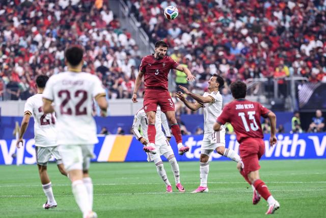 Portugal's defender #03 Ruben Dias fight for the ball during the 2026 World Cup round of 16 football match between Portugal and Spain at the Dallas Stadium in Arlington on July 6, 2026. (Photo by Thomas COEX / AFP)