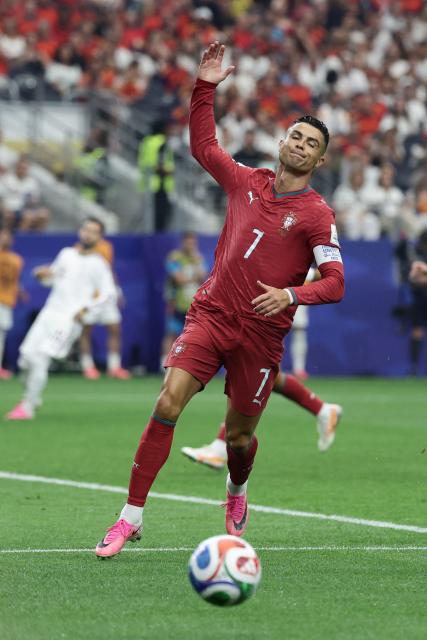 Portugal's forward #07 Cristiano Ronaldo reacts to a missed chance during the 2026 World Cup round of 16 football match between Portugal and Spain at the Dallas Stadium in Arlington on July 6, 2026. (Photo by Aric Becker / AFP)