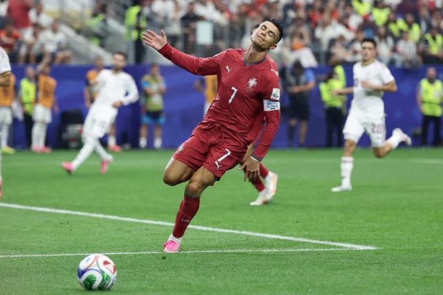 Portugal's forward #07 Cristiano Ronaldo reacts to a missed chance during the 2026 World Cup round of 16 football match between Portugal and Spain at the Dallas Stadium in Arlington on July 6, 2026. (Photo by Aric Becker / AFP)