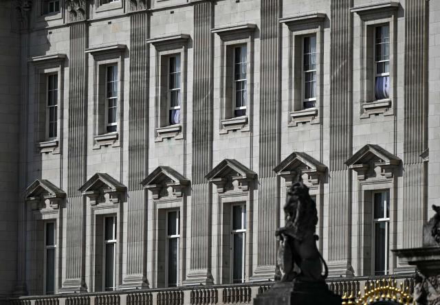 Open windows are pictured, during a heatwave, at Buckingham Palace, in central London on July 7, 2026. (Photo by JUSTIN TALLIS / AFP)