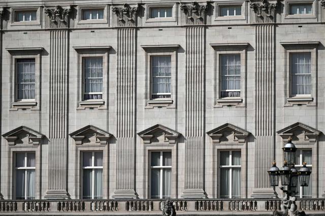 Open windows are pictured, during a heatwave, at Buckingham Palace, in central London on July 7, 2026. (Photo by JUSTIN TALLIS / AFP)