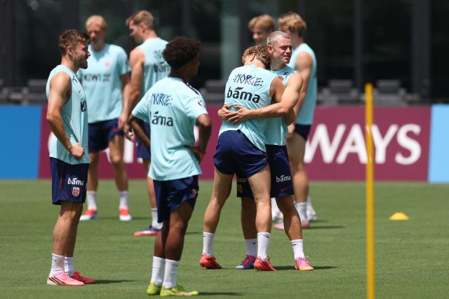 Julian Ryerson (R) takes part in a training session at the Inter Miami CF Training Facility in Fort Lauderdale on July 8, 2026 during the 2026 World Cup football torunament. (Photo by PATRICIA DE MELO MOREIRA / AFP)