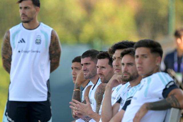 Argentina's forward #10 Lionel Messi (C) looks on among teammates in a training session at the Sporting KC Stadium in Kansas City on July 8, 2026, during the 2026 World Cup tournament. (Photo by JUAN MABROMATA / AFP)
