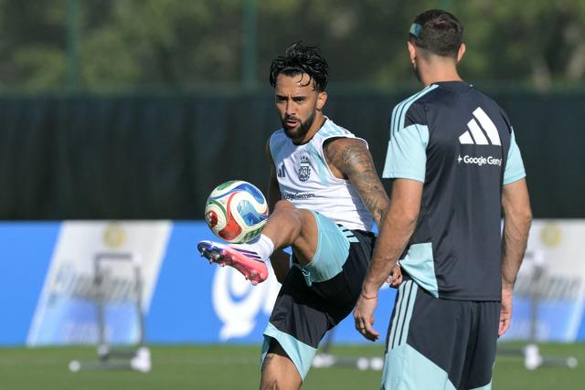 Argentina's forward #15 Nicolas Gonzalez controls the ball in a training session at the Sporting KC Stadium in Kansas City on July 8, 2026, during the 2026 World Cup tournament. (Photo by JUAN MABROMATA / AFP)