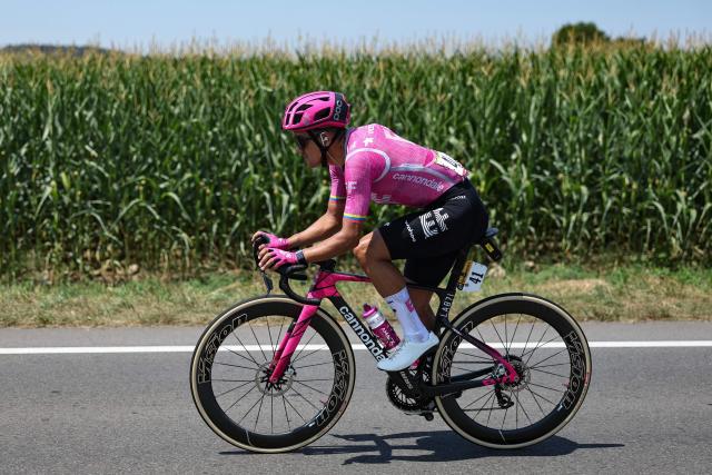 EF Education - EasyPost team's Ecuadorian rider Richard Carapaz cycles during the 6th stage of the 113th edition of the Tour de France cycling race, 186,2 km between Pau and Gavarnie-Gèdre in the French Pyrenees, on July 9, 2026. (Photo by Anne-Christine POUJOULAT / AFP)