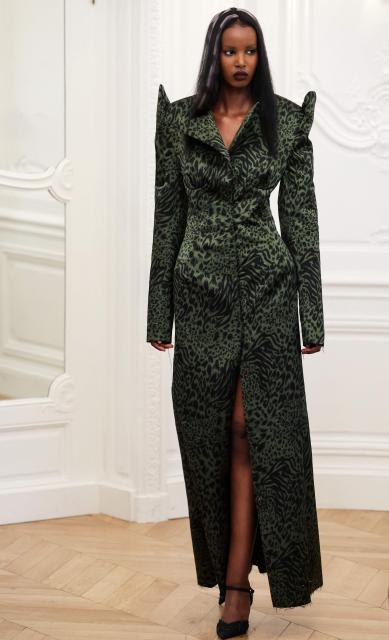 A model presents a creation by Peet Dullaert for the Women Haute Couture Fall/Winter 2026-2027 collection fashion show as part of the Paris Fashion Week, in Paris, on July 9, 2026. (Photo by Kenzo TRIBOUILLARD / AFP)