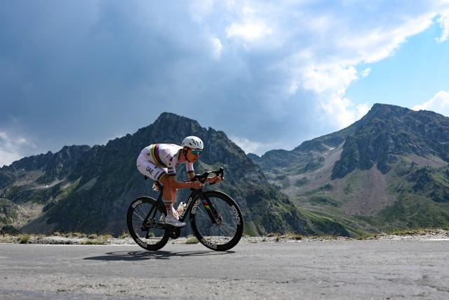 UAE Team Emirates - XRG's Slovenian rider Tadej Pogacar cycles in the descent of Col du Tourmalet during the 6th stage of the 113th edition of the Tour de France cycling race, 186,2 km between Pau and Gavarnie-Gèdre in the French Pyrenees, on July 9, 2026. (Photo by Anne-Christine POUJOULAT / AFP)