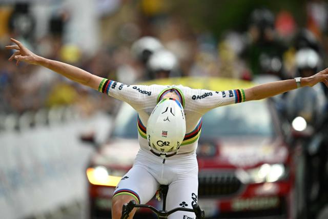 UAE Team Emirates - XRG's Slovenian rider Tadej Pogacar cycles to the finish line to win the 6th stage of the 113th edition of the Tour de France cycling race, 186 km between Pau and Gavarnie-Gèdre in the French Pyrenees, on July 9, 2026. (Photo by Loic VENANCE / AFP)