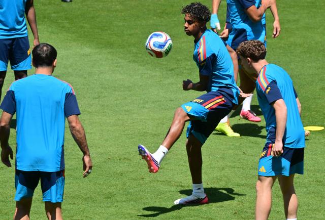 Spain's forward #19 Lamine Yamal takes part in an MD-1 training session at Carson Sports Park in Carson, California on July 9, 2026, on the eve of the 2026 World Cup football tournament quarter-final match between Spain and Belgium. (Photo by Frederic J. Brown / AFP)