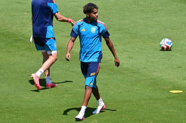 Spain's forward #19 Lamine Yamal takes part in an MD-1 training session at Carson Sports Park in Carson, California on July 9, 2026, on the eve of the 2026 World Cup football tournament quarter-final match between Spain and Belgium. (Photo by Frederic J. Brown / AFP)