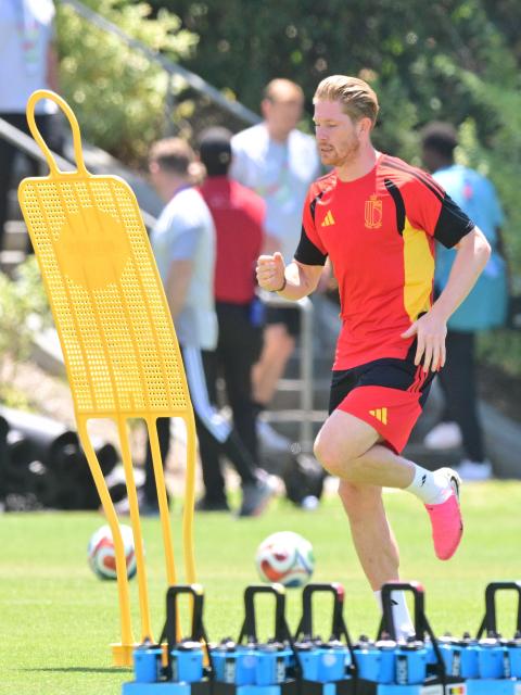 Belgium's midfielder #07 Kevin De Bruyne takes part in an MD-1 training session at Carson Sports Park in Carson, California on July 9, 2026, on the eve of the 2026 World Cup football tournament quarter-final match between Spain and Belgium. (Photo by Frederic J. Brown / AFP)