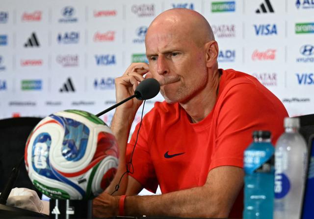 Norway's head coach Staale Solbakken gestures during a press conference on the eve of the 2026 World Cup quarter-final football match between Norway and England, at Inter Miami CF Stadium in Fort Lauderdale on July 10, 2026. (Photo by CHANDAN KHANNA / AFP)