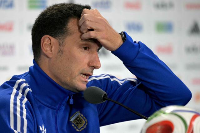 Argentina's head coach Lionel Scaloni gestures as he gives a press conference at the Kansas City Stadium in Kansas City on July 10, 2026, on the eve of the 2026 World Cup football match between Argentina and Switzerland. (Photo by JUAN MABROMATA / AFP)