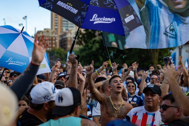 Argentine fans gather in Kansas City on July 10, 2026, on the eve of the 2026 World Cup football match between Argentina and Switzerland. (Photo by Odd Andersen / AFP)