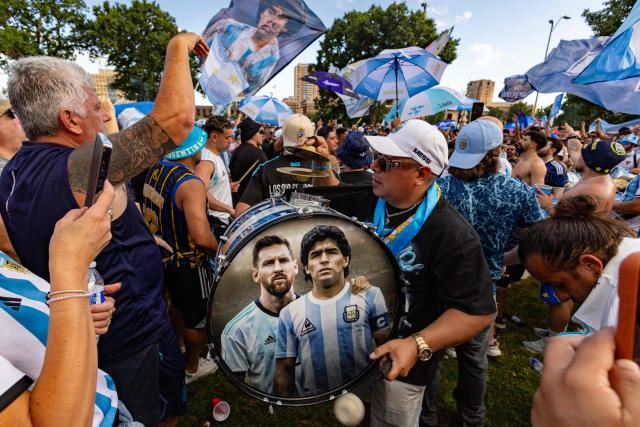 Argentine fans gather in Kansas City on July 10, 2026, on the eve of the 2026 World Cup football match between Argentina and Switzerland. (Photo by Odd Andersen / AFP)