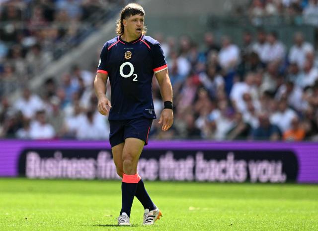 England's Benhard Janse van Rensburg is substituted on during the Rugby Union Nations Championship match between Fiji and England at Hill Dickinson Stadium in Liverpool on July 11, 2026. (Photo by Oli SCARFF / AFP)