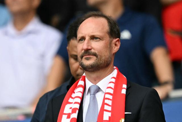 Norway's Crown Prince Haakon attends the 2026 World Cup football tournament quarter-final match between Norway and England at Miami Stadium in Miami Gardens on July 11, 2026.  (Photo by CHANDAN KHANNA / AFP)