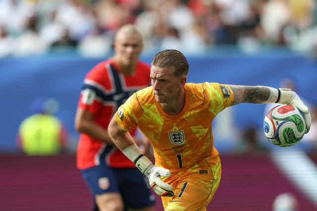 England's goalkeeper #01 Jordan Pickford passes the ball during the 2026 World Cup football tournament quarter-final match between Norway and England at Miami Stadium in Miami Gardens on July 11, 2026.  (Photo by PATRICIA DE MELO MOREIRA / AFP)