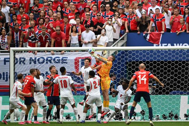 England's goalkeeper #01 Jordan Pickford clears the the ball during the 2026 World Cup football tournament quarter-final match between Norway and England at Miami Stadium in Miami Gardens on July 11, 2026.  (Photo by MAURO PIMENTEL / AFP)