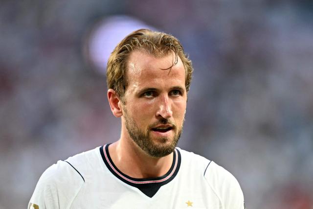 England's forward #09 Harry Kane reacts after winning the 2026 World Cup football tournament quarter-final match between Norway and England at Miami Stadium in Miami Gardens on July 11, 2026.  (Photo by CHANDAN KHANNA / AFP)