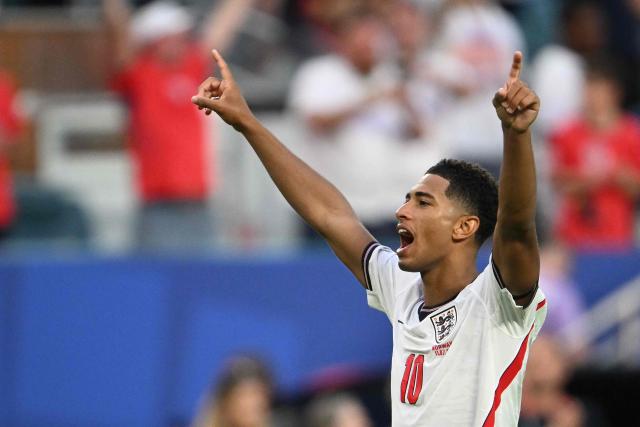 England's midfielder #10 Jude Bellingham celebrates after winning the 2026 World Cup football tournament quarter-final match between Norway and England at Miami Stadium in Miami Gardens on July 11, 2026.  (Photo by MAURO PIMENTEL / AFP)