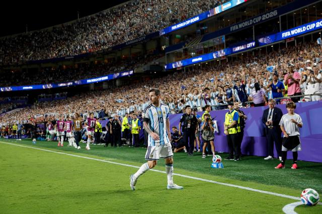 Argentina's forward #10 Lionel Messi prepares to kick a corner shot during the 2026 World Cup football tournament quarter-final match between Argentina and Switzerland at the Kansas City Stadium in Kansas City on July 11, 2026.  (Photo by Odd ANDERSEN / AFP)