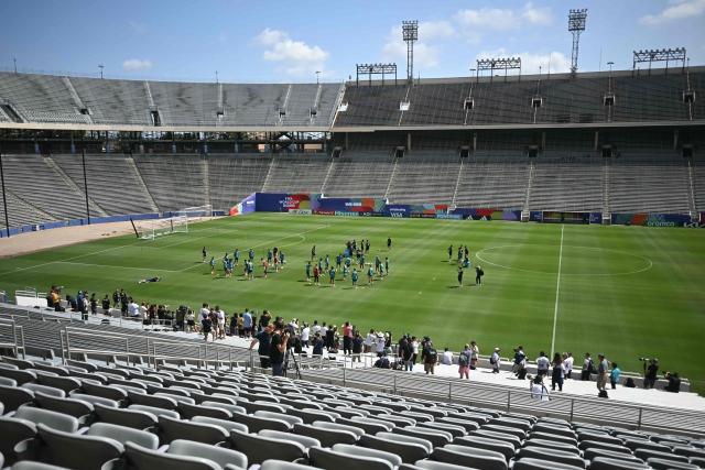 A general view shows the interior of the stadium as Spain's players take part in a training session at the at the Cotton Bowl Stadium in Dallas on July 12, 2026, during the 2026 World Cup foorball tournament. (Photo by Paul ELLIS / AFP)