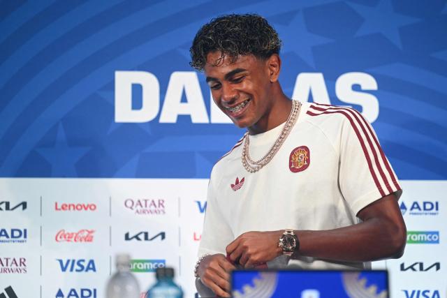 Spain's forward #19 Lamine Yamal arrives for an MD-1 press conference at the Dallas Stadium in Arlington on July 13, 2026, on the eve of the 2026 World Cup football tournament semi-final match between France and Spain. (Photo by MAURO PIMENTEL / AFP)