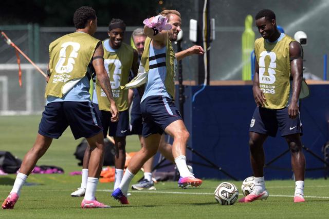 England's forward #09 Harry Kane (C) practices during a training session on the eve of the 2026 World Cup football tournament semi-final match between England and Argentina, at Swope Soccer Village in Kansas City on July 14, 2026.  (Photo by JUAN MABROMATA / AFP)