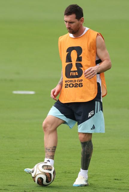 Argentina's forward #10 Lionel Messi controls the ball during a training session on the eve of the 2026 World Cup football tournament semi-final match between England and Argentina, at Atlanta United Training Centre in Atlanta on July 14, 2026.  (Photo by PATRICIA DE MELO MOREIRA / AFP)