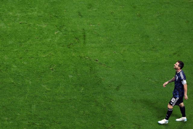 Argentina's forward #10 Lionel Messi reacts during the 2026 World Cup football tournament semi-final match between England and Argentina at the Atlanta Stadium in Atlanta on July 15, 2026.  (Photo by PATRICIA DE MELO MOREIRA / AFP)