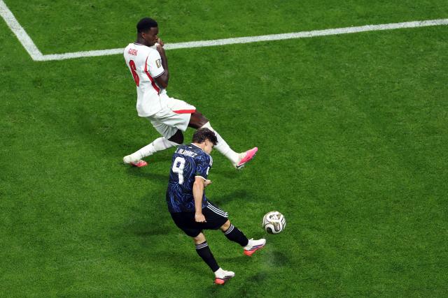 Argentina's forward #09 Julian Alvarez attempts a shot on goal during the 2026 World Cup football tournament semi-final match between England and Argentina at the Atlanta Stadium in Atlanta on July 15, 2026.  (Photo by PATRICIA DE MELO MOREIRA / AFP)