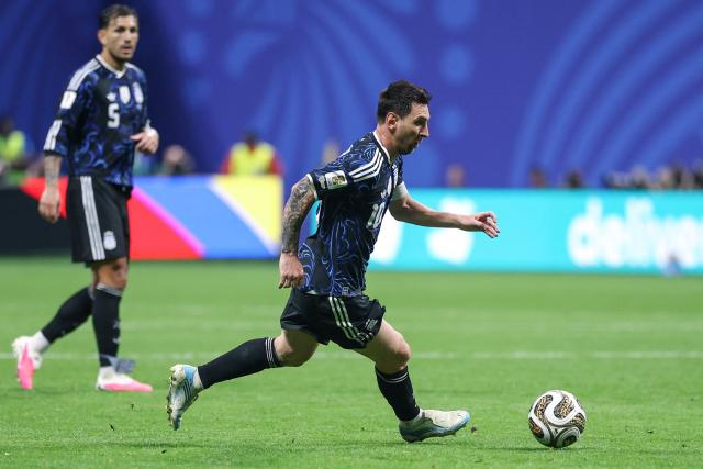 Argentina's forward #10 Lionel Messi controls the ball during the 2026 World Cup football tournament semi-final match between England and Argentina at the Atlanta Stadium in Atlanta on July 15, 2026.  (Photo by Thomas COEX / AFP)