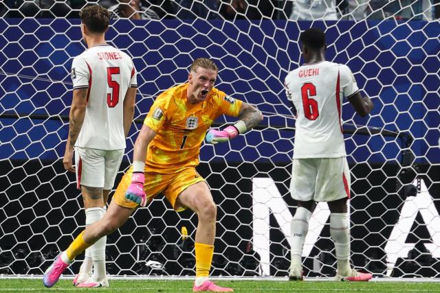 England's goalkeeper #01 Jordan Pickford reacts during the 2026 World Cup football tournament semi-final match between England and Argentina at the Atlanta Stadium in Atlanta on July 15, 2026.  (Photo by Odd ANDERSEN / AFP)