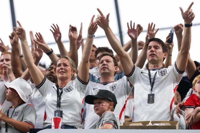 England fans cheer after losing the 2026 World Cup football tournament semi-final match between England and Argentina at the Atlanta Stadium in Atlanta on July 15, 2026.  (Photo by Odd ANDERSEN / AFP)
