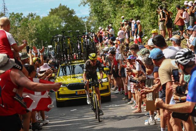 Team Visma | Lease a Bike's French rider Bruno Armirail cycles in the ascent of the Col de la Croisette during the 15th stage of the 113th edition of the Tour de France cycling race, 183,9 km between Champagnole and Plateau de Solaison in the Jura mountains, on July 19, 2026. (Photo by Anne-Christine POUJOULAT / AFP)
