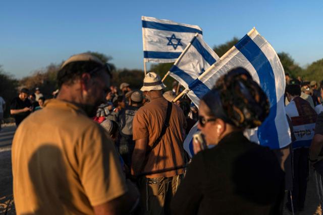 Israeli right-wing activists gather on the border with the Gaza Strip as they attempt to cross over into the embattled territory on July 19, 2026. A ceasefire remains in place between Israel and Palestinian militant group Hamas, but it has not halted violence in Gaza, and efforts to secure a lasting agreement to end the war have stalled (Photo by ilia YEFIMOVICH / AFP)