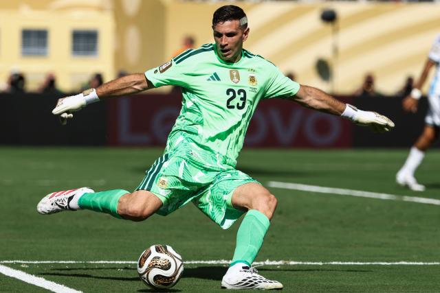 Argentina's goalkeeper #23 Emiliano Martinez kicks the ball during the 2026 World Cup football tournament final match between Spain and Argentina at the New York/New Jersey Stadium in East Rutherford on July 19, 2026.  (Photo by FRANCK FIFE / AFP)