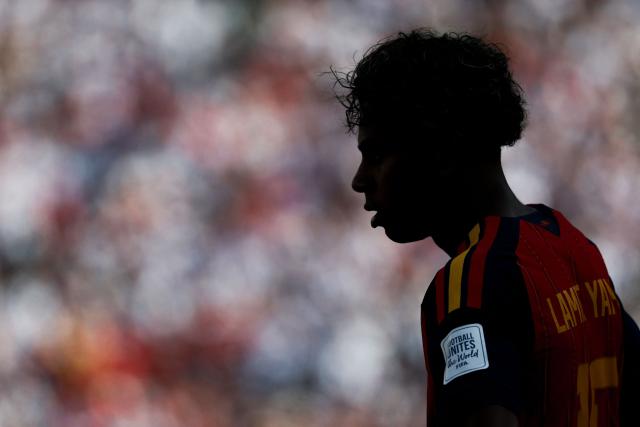 Spain's forward #19 Lamine Yamal looks on during the 2026 World Cup football tournament final match between Spain and Argentina at the New York/New Jersey Stadium in East Rutherford on July 19, 2026.  (Photo by FRANCK FIFE / AFP)