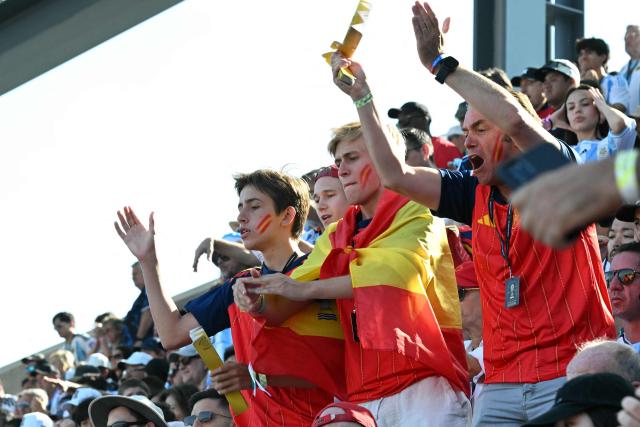 Spain fans react to a missed shot on goal during the 2026 World Cup football tournament final match between Spain and Argentina at the New York/New Jersey Stadium in East Rutherford on July 19, 2026.  (Photo by ROBERTO SCHMIDT / AFP)