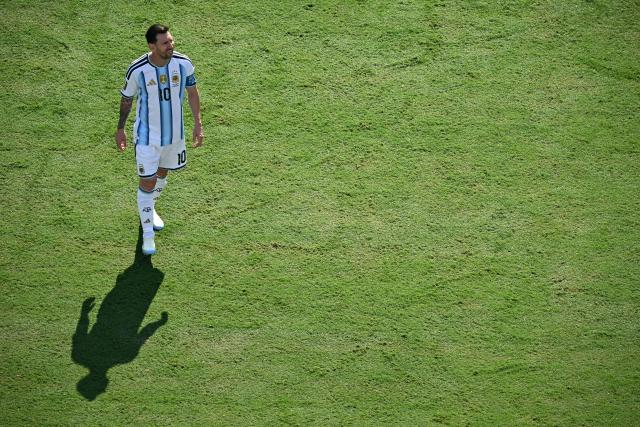 Argentina's forward #10 Lionel Messi looks on during the 2026 World Cup football tournament final match between Spain and Argentina at the New York/New Jersey Stadium in East Rutherford on July 19, 2026.  (Photo by Jewel SAMAD / AFP)