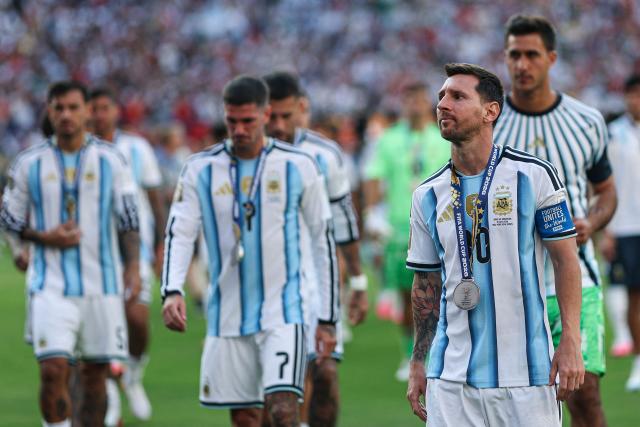 Argentina's forward #10 Lionel Messi leaves the pitch after losing the 2026 World Cup football tournament final match between Spain and Argentina at the New York/New Jersey Stadium in East Rutherford on July 19, 2026.  (Photo by PATRICIA DE MELO MOREIRA / AFP)