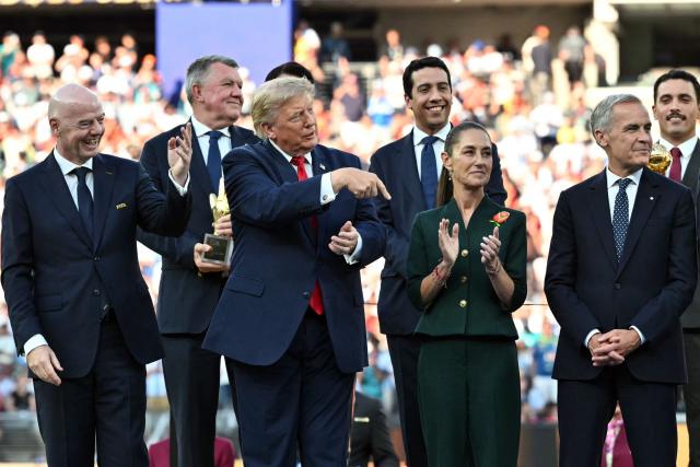 (L-R) FIFA President Gianni Infantino, US President Donald Trump, Mexico's President Claudia Sheinbaum and Canada's Prime Minister Mark Carney attend the presentation ceremony of the 2026 World Cup football tournament final match between Spain and Argentina at the New York/New Jersey Stadium in East Rutherford on July 19, 2026.  (Photo by Mandel NGAN / AFP)