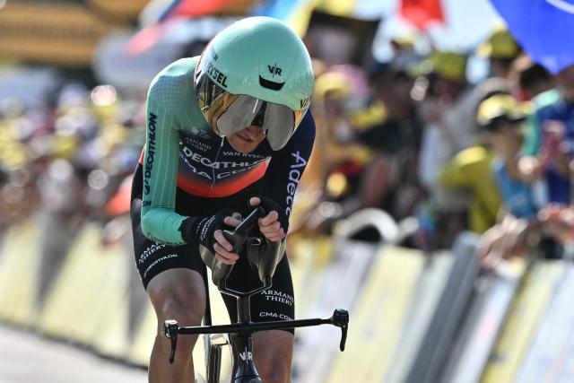 Decathlon CMA CGM Team's French rider Paul Seixas cycles to the finish line of the 16th stage of the 113th edition of the Tour de France cycling race, 26 km between Évian-les-Bains and Thonon-les-Bains in the French Alps, on July 21, 2026. (Photo by Jeff PACHOUD / AFP)